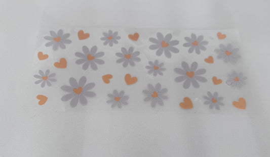 Daisy and yellow hearts